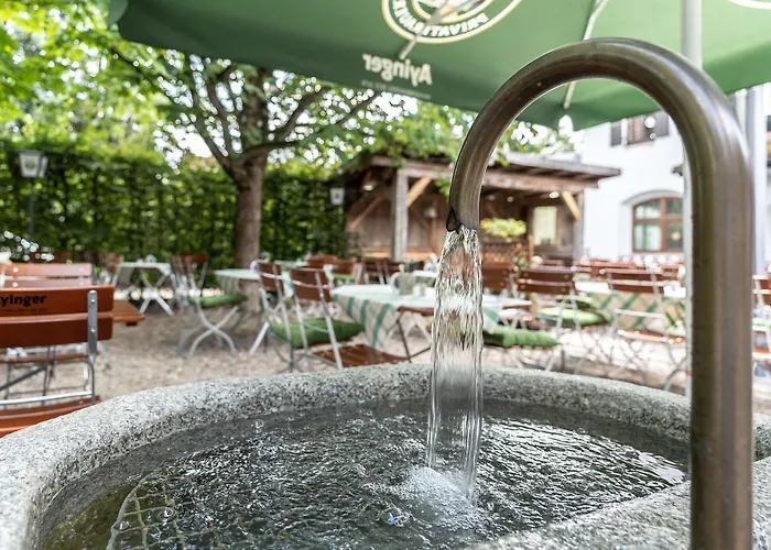 Alter Hof Otel 3*