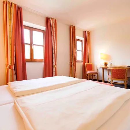 Alter Hof Hotel 3*